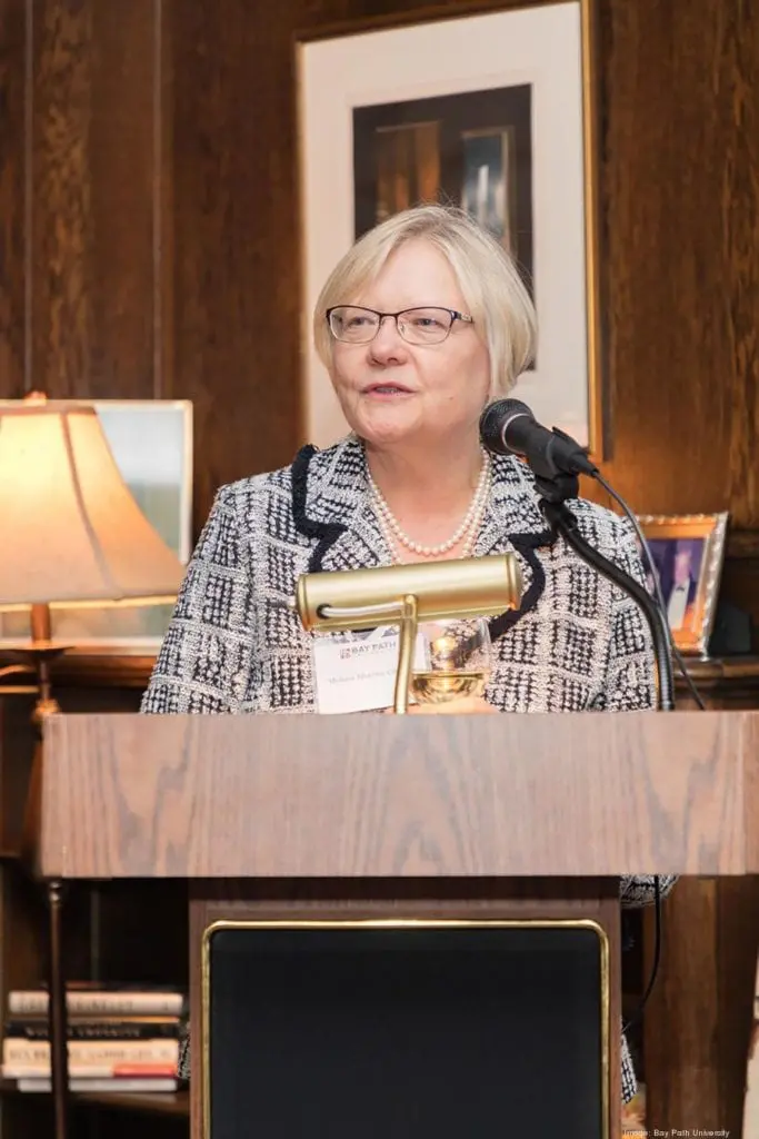 baypath900xx2000-3001-0-0