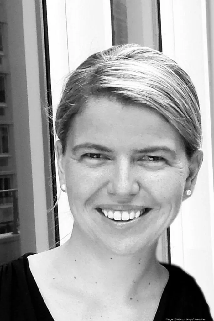 margaret-bw-headshot900xx1115-1672-43-0