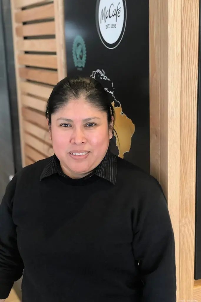 claudia-galdamez-photo56900xx2371-3556-148-0