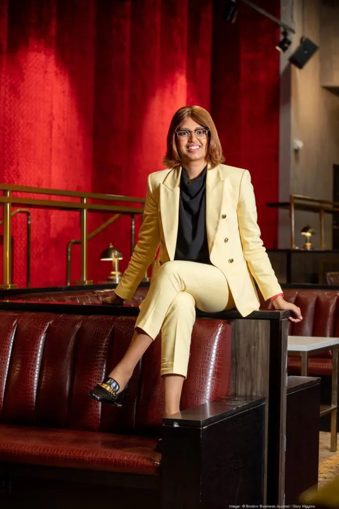 nabiha-saklayen-06900xx3600-5400-0-0