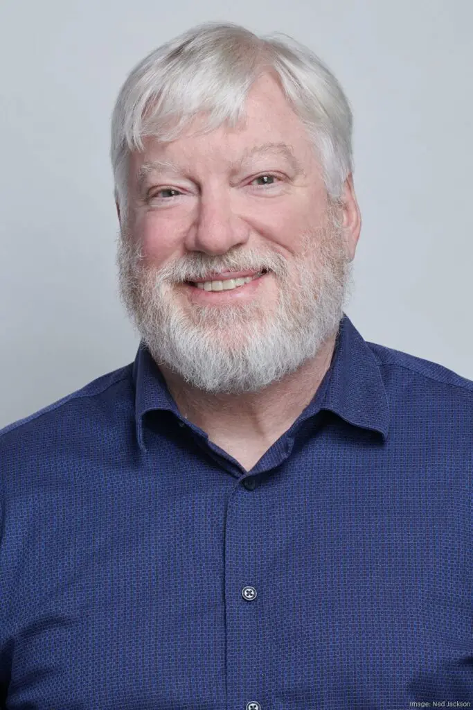 john-loughnane4900xx2400-3600-0-0