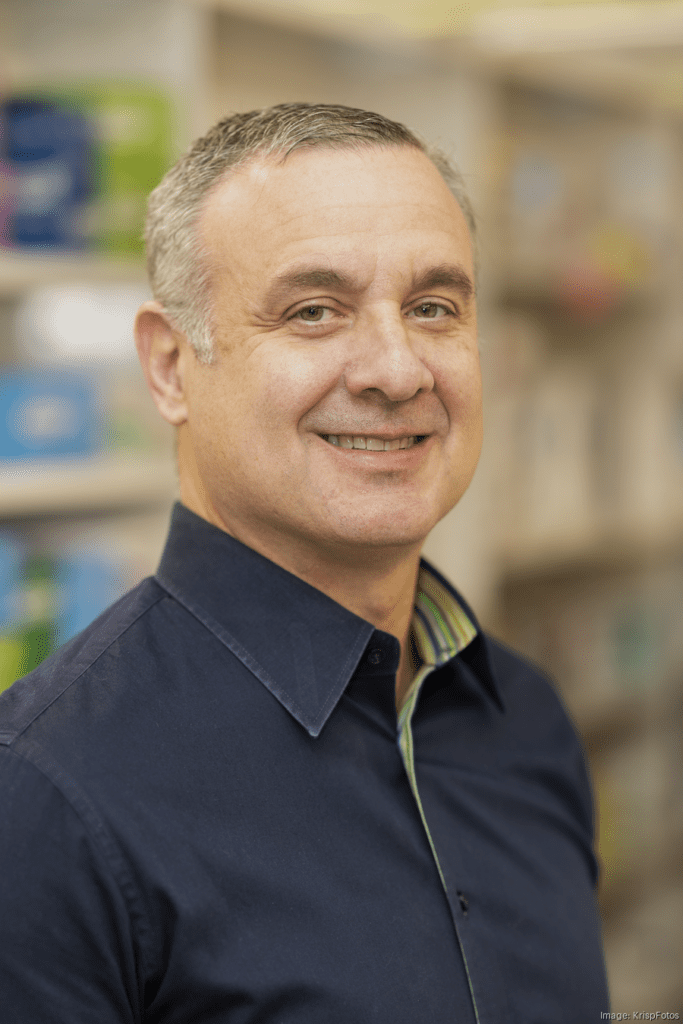 troy-hilsenrothheadshot900xx2872-4308-388-0