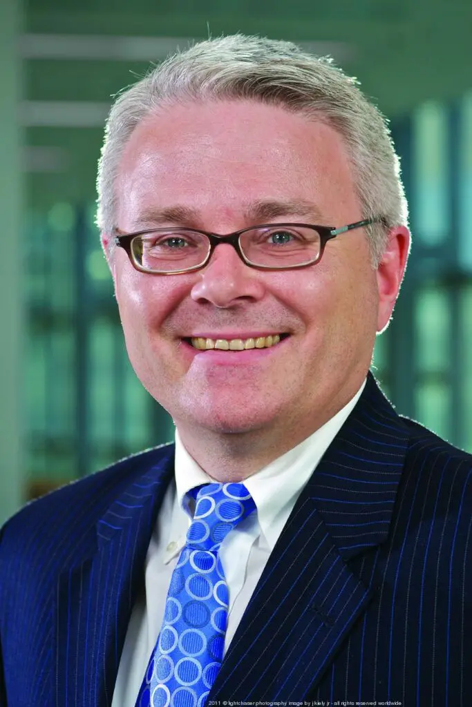 michael-gustafson-md-002900xx1960-2940-70-0