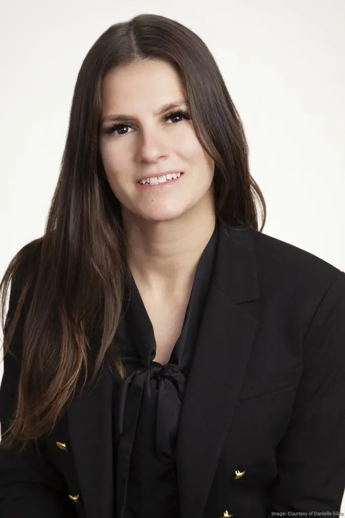 color-headshot900xx1400-2100-50-0