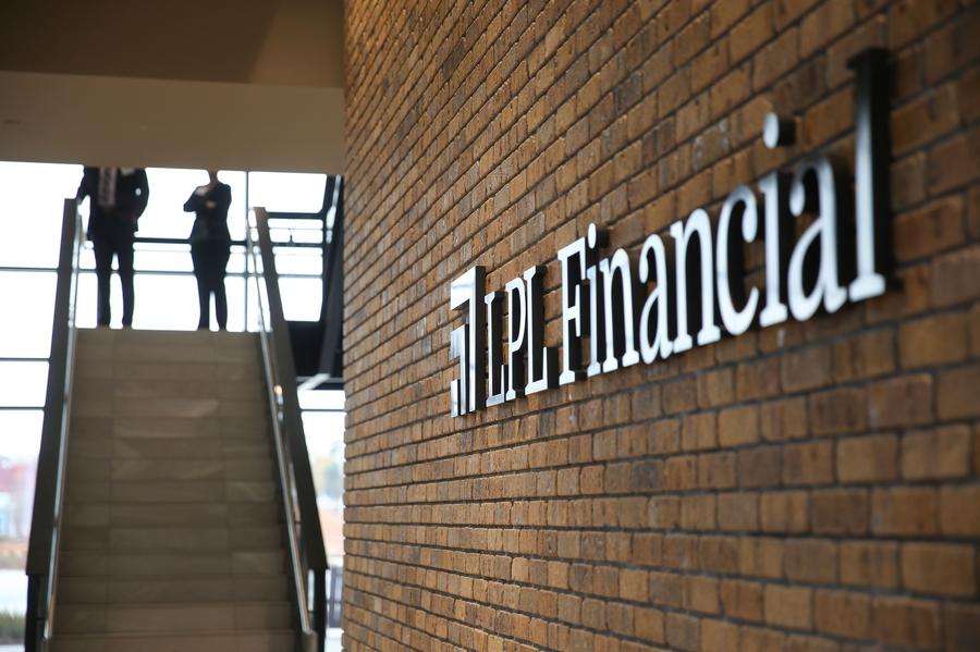 lpl-financial-mk017900xx5576-3717-0-0