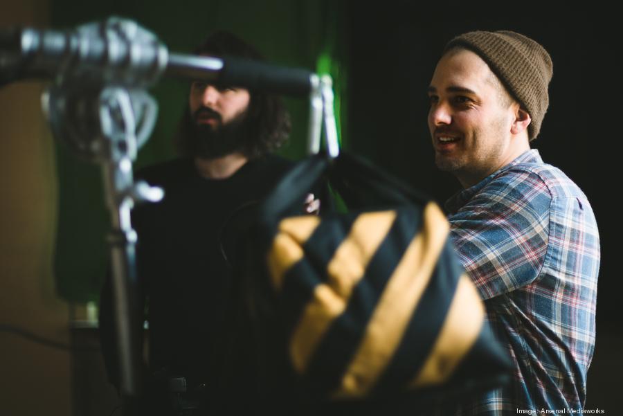 colin-on-set900xx4124-2755-0-335