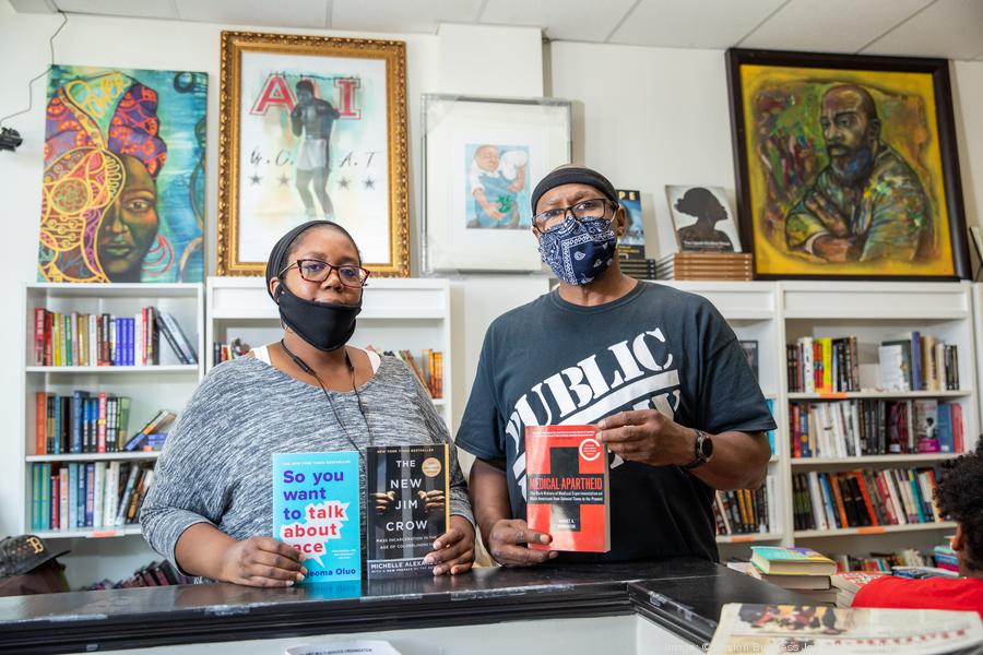 frugal-bookstore-23900xx6720-4480-0-0