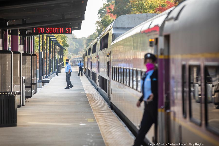 commuter-rail-03900xx6492-4328-0-75