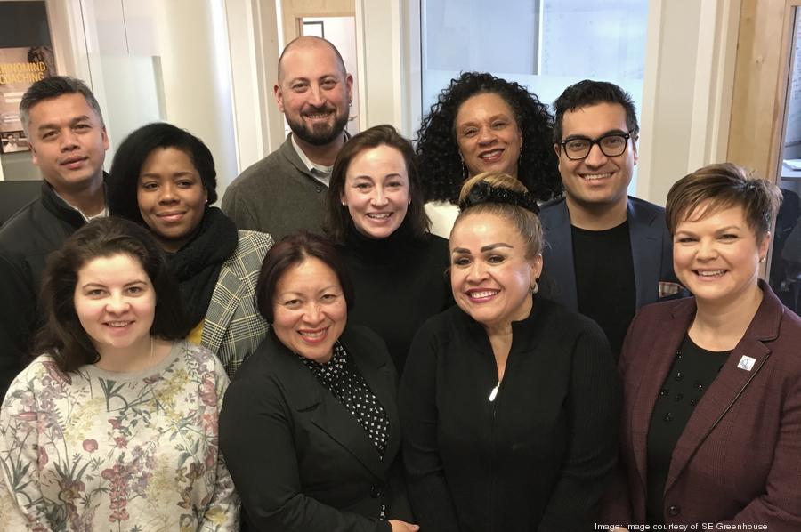 group-shot-img5286-v2900xx3024-2012-0-0