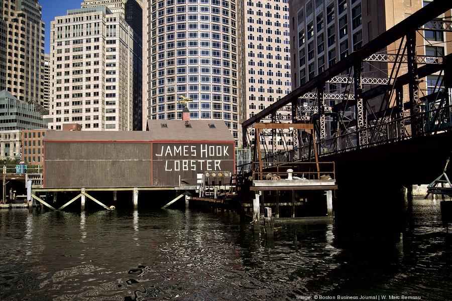 13-hook-lobster-from-water900xx2025-1350-0-0