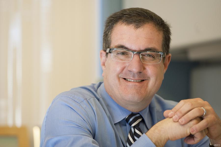 johnmaraganore-candid-300dpi900xx1350-900-84-0