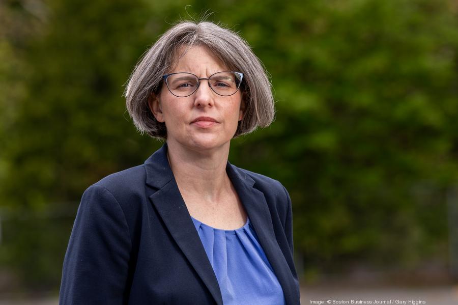 lydia-conley-05900xx5191-3459-0-90