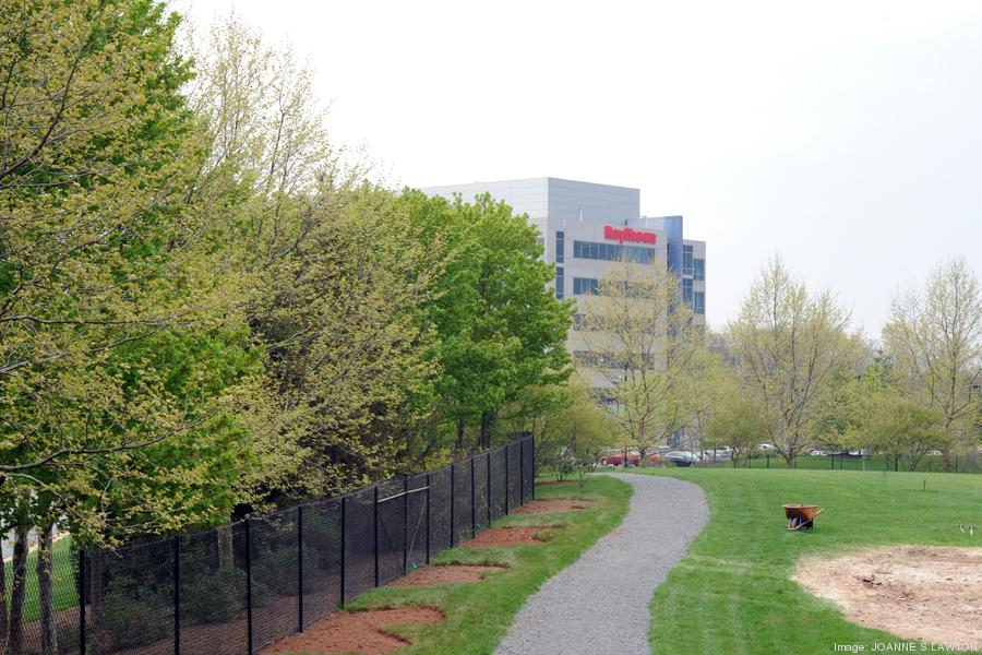 raytheondulles04900xx4248-2832-4-0