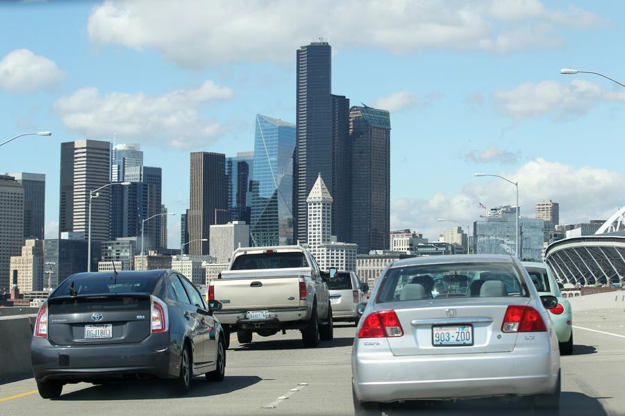 seattle-traffic-from-highway-99-northbound900xx4763-3175-67-0