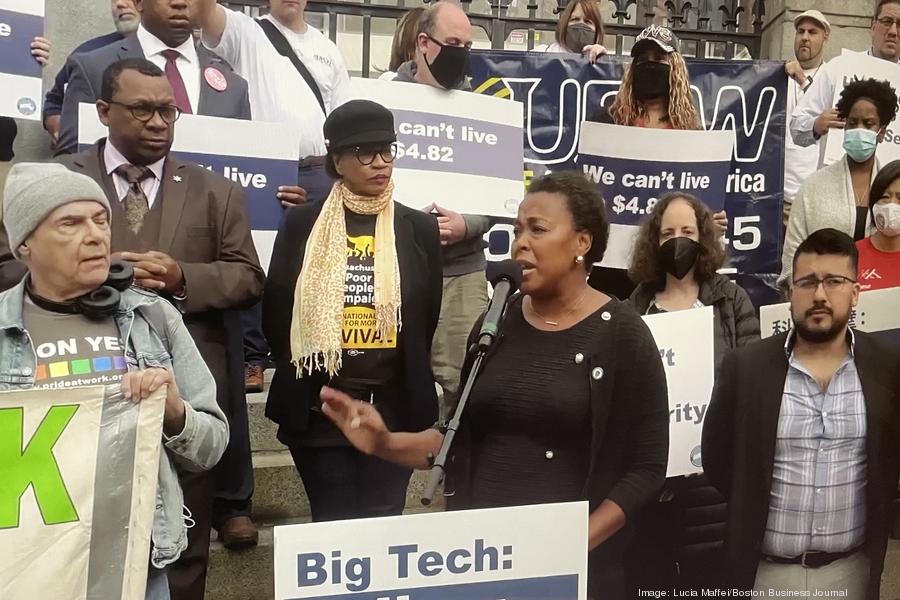 nika-elugardo900xx3015-2010-170-0