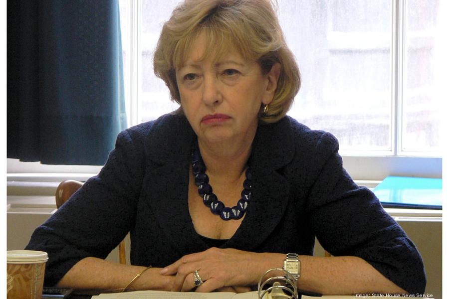 creemcynthia900xx1200-800-0-80