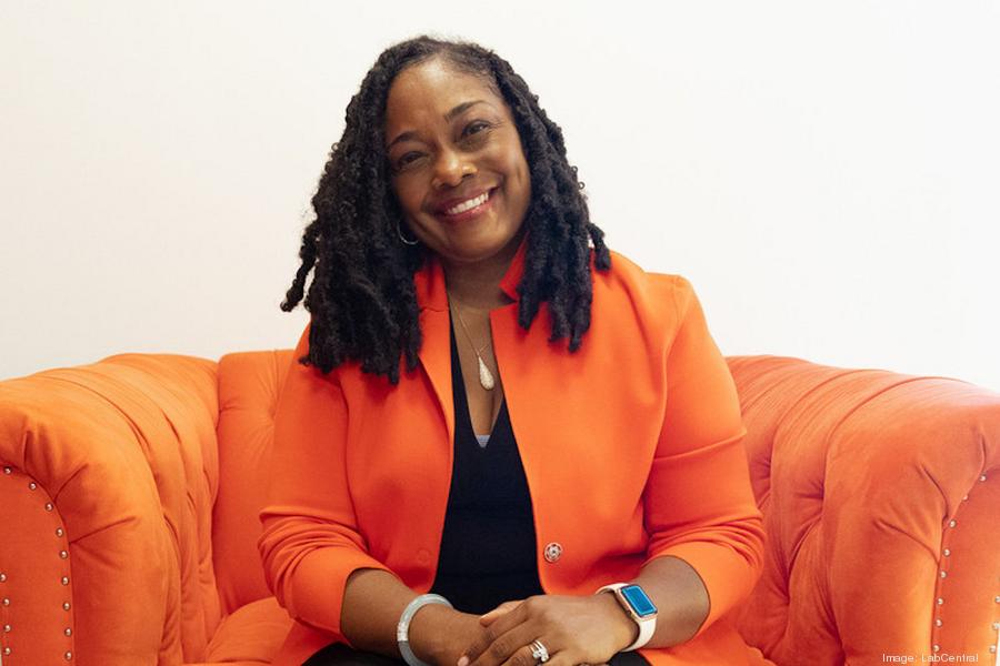 gretchencookandersonheadshot900xx1200-800-0-50