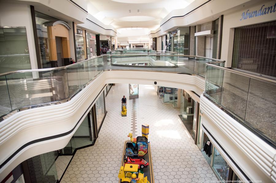 hilltopmall061217tj-34900xx2000-1333-0-1