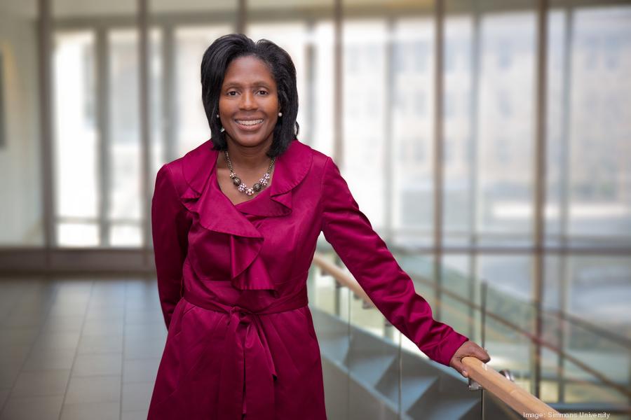 wootenlynn-headshot900xx5760-3840-0-0