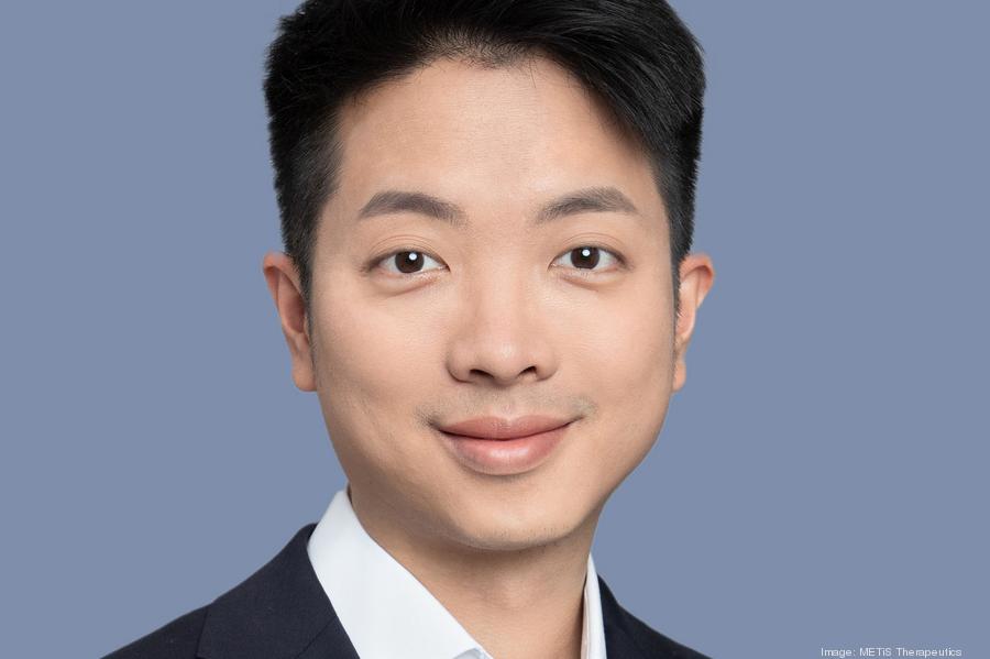 chris900xx2048-1365-0-152