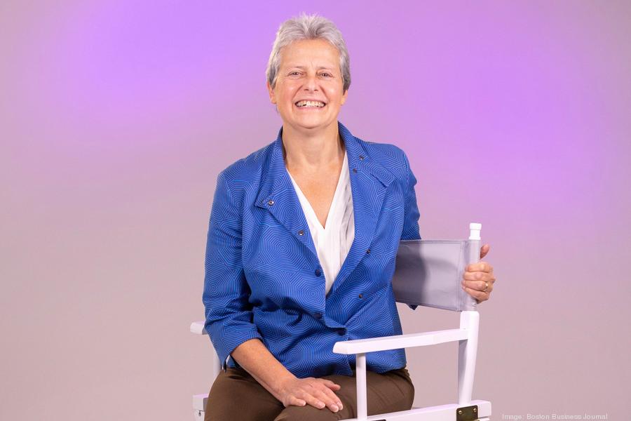 stefania-mallett-02-h900xx3840-2563-0-0