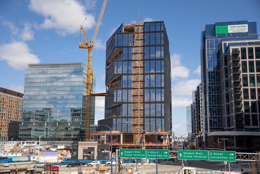 amazon-boston-05900xx6707-4480-0-0