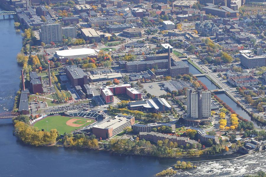 uml-jim-higgins900xx1194-796-13-0