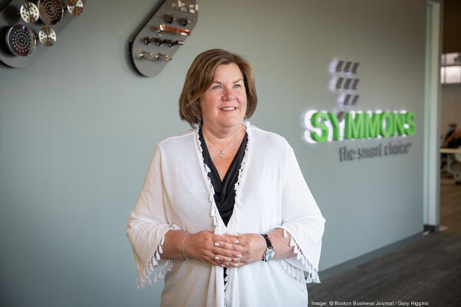 karen-foley-cfo-03900xx6000-4000-0-0