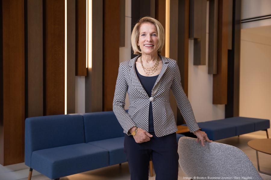 nancy-simonian-01900xx6720-4480-0-0