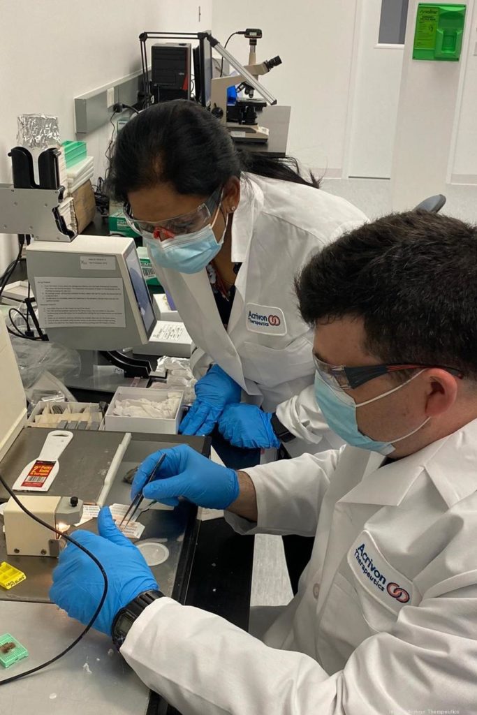 acrivon-lab-3900xx1067-1600-67-0