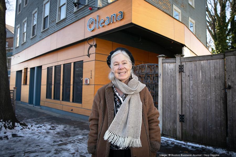 patricia-hynes-02900xx6000-4000-0-16