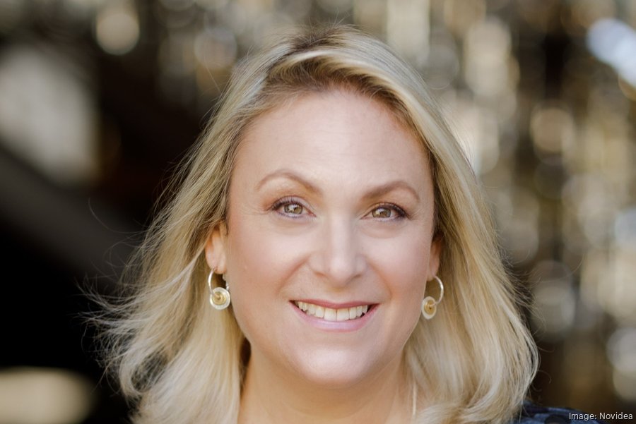 julieshafikinovidea900xx1928-1288-0-20