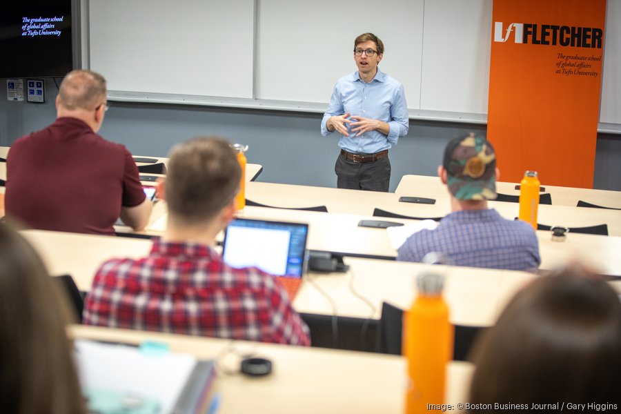 tufts-professor-chris-miller-09900xx6213-4142-0-11