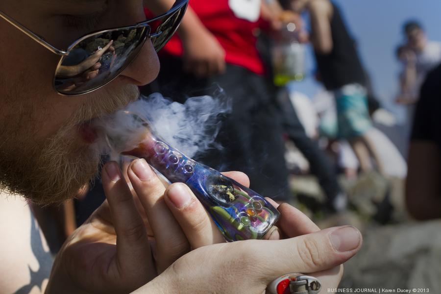 marijuana-cannabis-08-smoking-pot900xx5184-3456-0-0