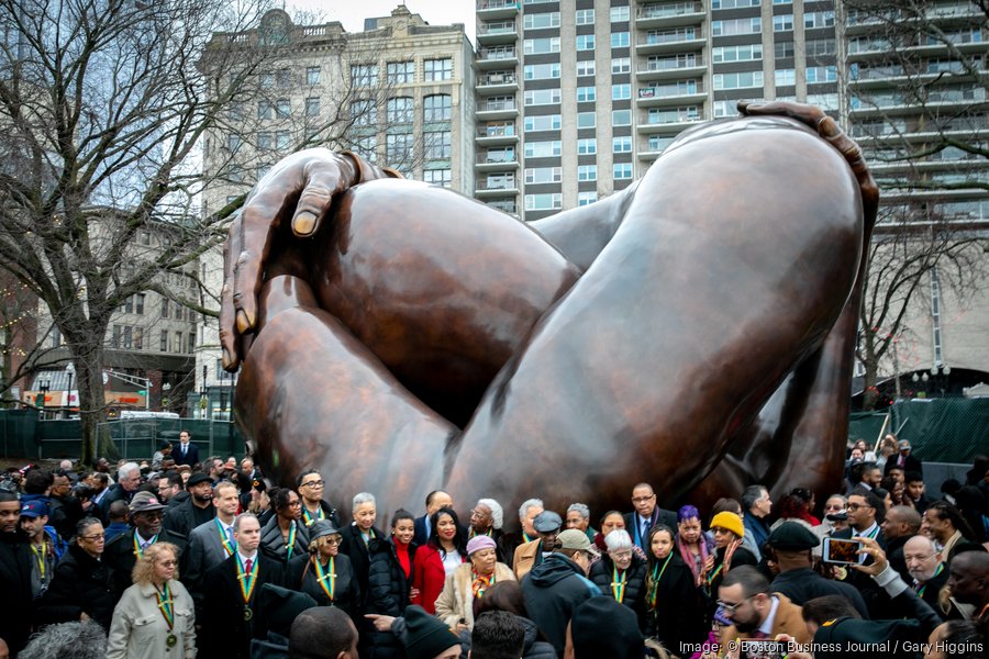 the-embrace-27900xx4591-3061-0-2