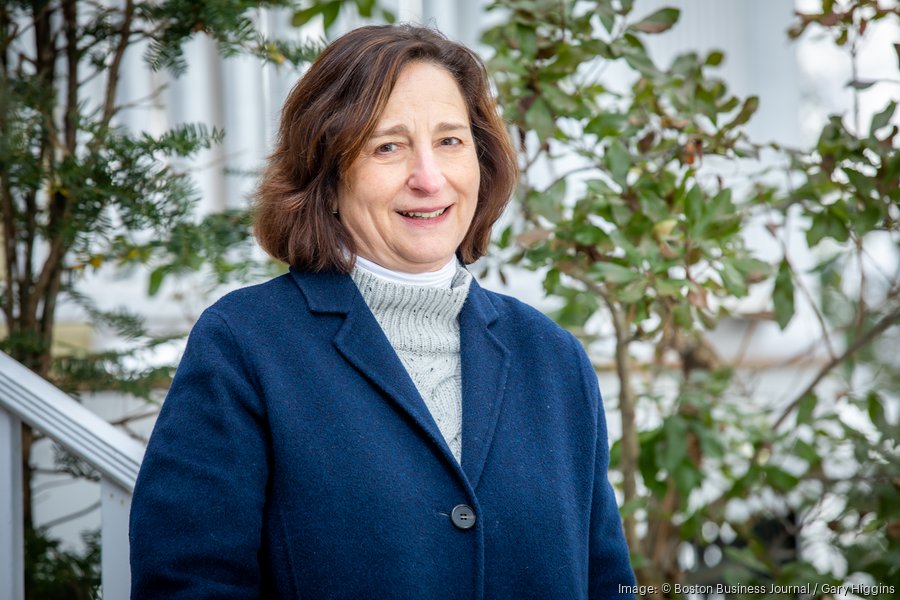 Boston's gender pay gap has shrunk in the past two years. But the reason why may surprise you